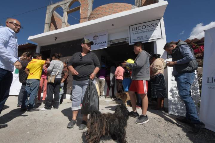 Ayuntamiento pone en marcha programa de Abasto Popular
