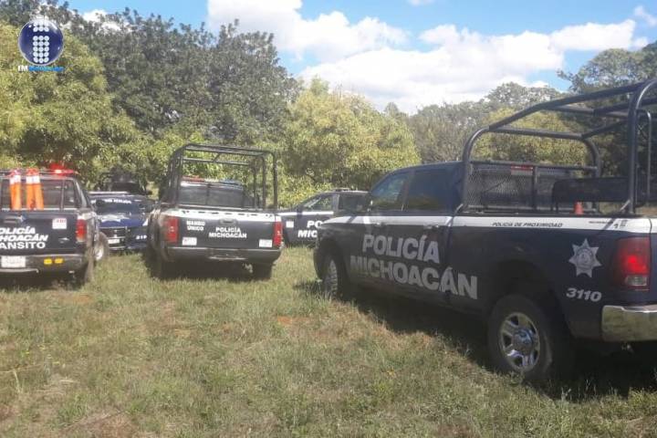 Policías y gatilleros protagonizan un tiroteo en Ziracuaretiro, hay 2 presuntos sicarios muertos