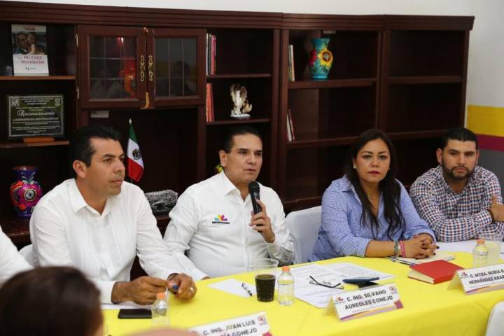 Huetamo, primer municipio en instalar programa de atención a mujeres