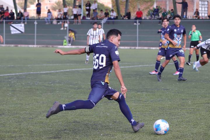 Zorros arranca ante Bucaneros