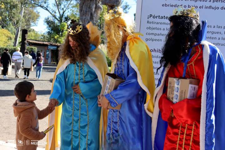 Niñas y niños entrarán gratis al zoo por Día de Reyes