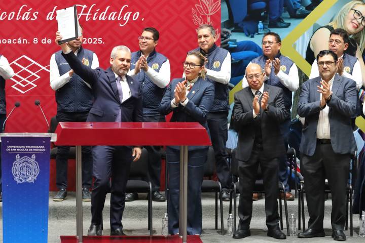 Promulgación de la Reforma Constitucional simboliza el futuro de la UMSNH: Belinda Iturbide