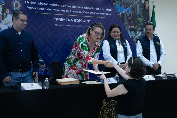 Más de un mdp destinado a proyectos de investigación de estudiantes nicolaitas, en gestión de Yarabí Ávila