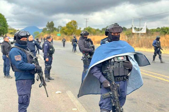 Por aire y tierra reforzada la operatividad en la región de Tangamandapio: SSP