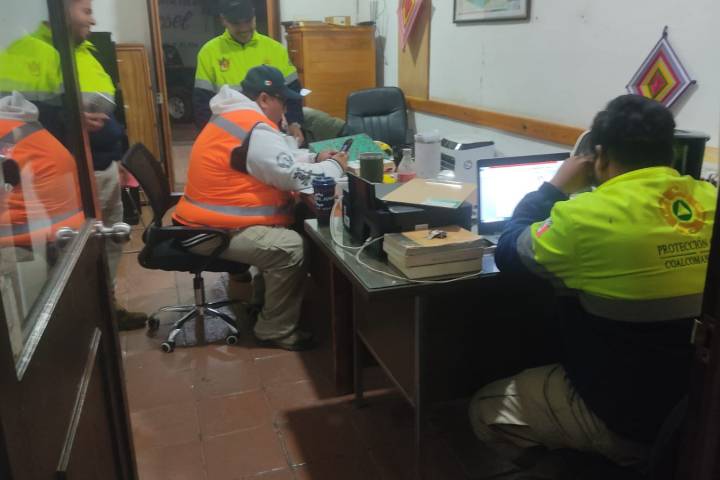 Atiende PC estatal afectaciones tras sismo en Coalcomán