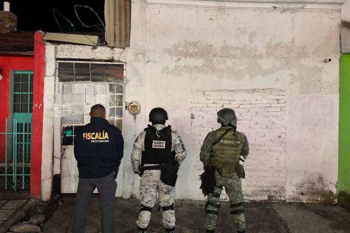 Fiscalía General asegura narcóticos y detiene a siete personas, en cateo realizado en Morelia