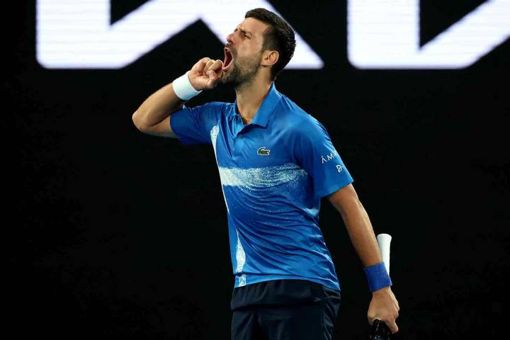 Djokovic sufre para ganar
