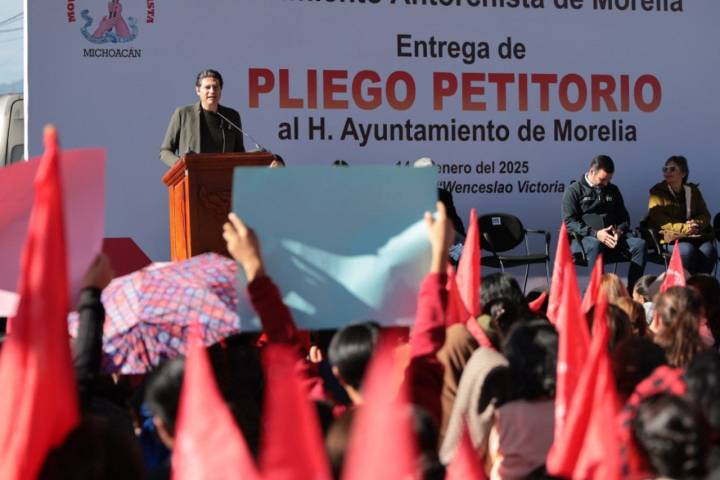 Alfonso Martínez refrenda su apoyo a Antorcha Campesina