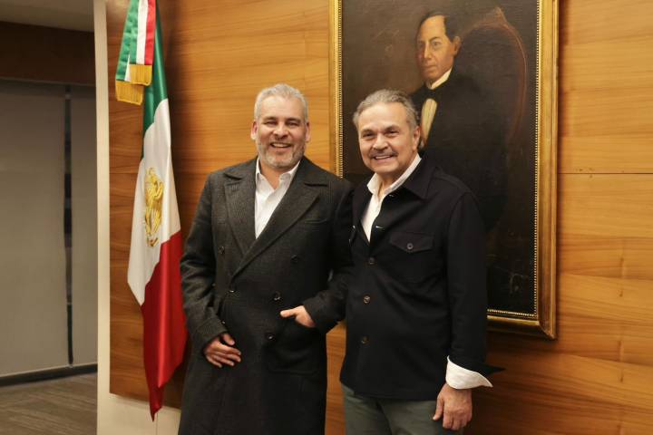 Bedolla e Infonavit dan seguimiento al acuerdo de construcción de viviendas