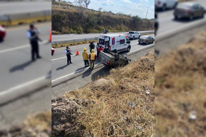 Automovilista queda herido al accidentarse sobre la Morelia-Salamanca