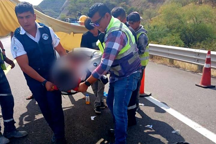 Durante intento de robo, motociclista es baleado en la autopista Siglo XXI