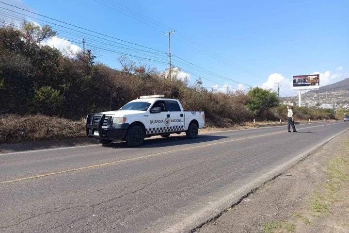 Adolescente muere en derrape de moto sobre la Morelia-Mil Cumbres; hay 1 herido