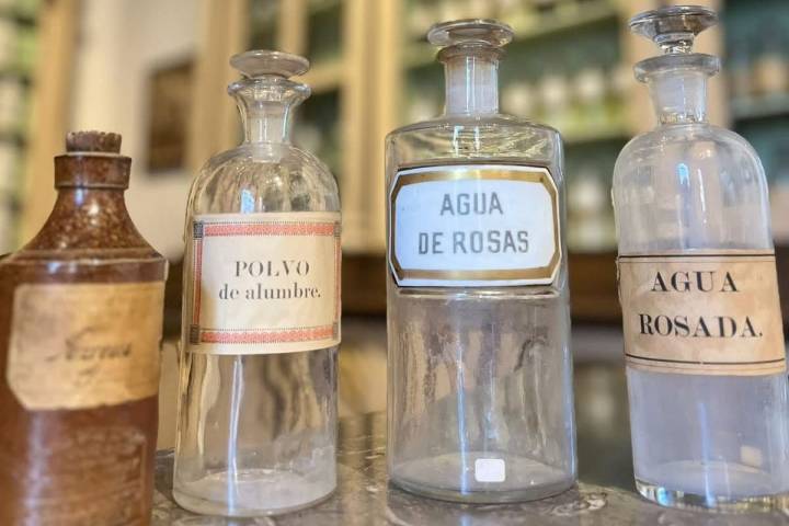 Descubre la historia detrás de la Farmacia Mier en el Museo del Estado