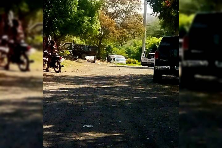 Pistoleros persiguen y matan a un masculino en la colonia La Florida de Apatzingán