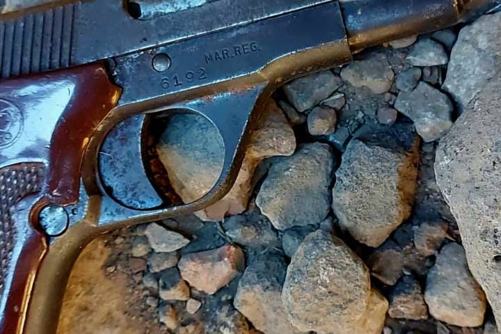 Tras persecución policías municipales abaten a pistolero motorizado en Tangamandapio
