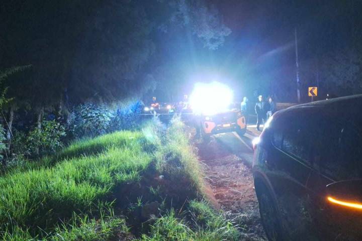 Mujer perece en accidente de motocicleta; su pareja resultó lesionado