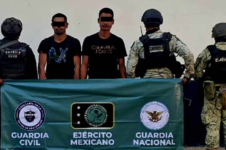 Tras repeler agresión armada, policías y soldados detienen a dos presuntos integrantes del CJNG