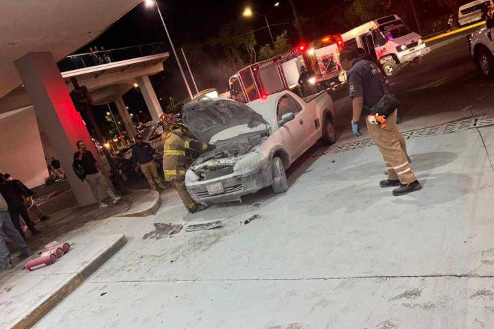Se registra conato de incendio de camioneta en colonia Las Américas, Morelia