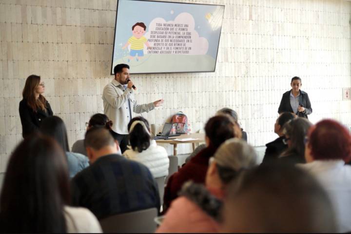 DIF Morelia fortalece la inclusión con conferencias y talleres en el 1er Aniversario de Autismo Morelia