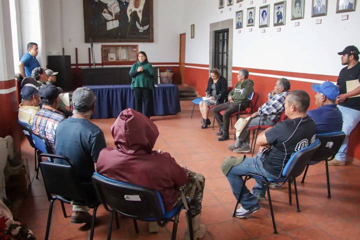 Escucha Alma Mireya González sentir de los pescadores de Quiroga