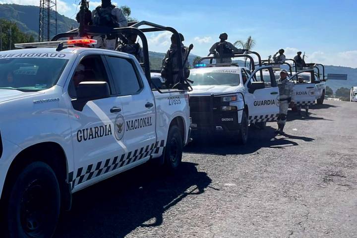 Delincuentes disparan contra la Guardia Nacional y se desata persecución, en La Piedad
