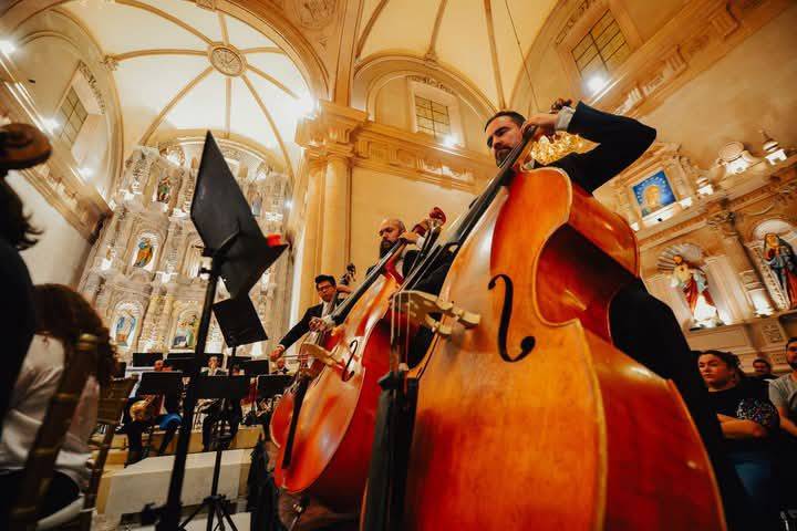 Osidem conquista Sahuayo con un viaje musical inolvidable