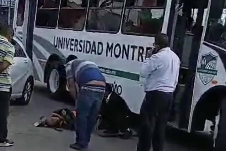 Peatón es atropellado por vehículo de transporte escolar en Jesús del Monte