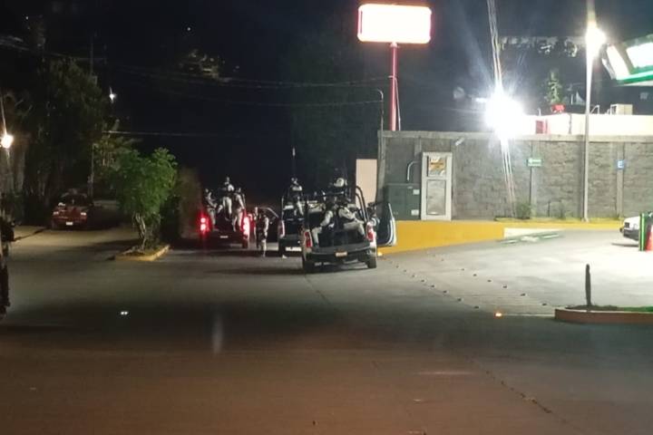 Hombre baleado llega a pedir ayuda a filtro de la GN, en Uruapan