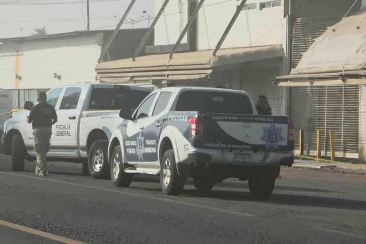 Hallan al menos cuatro sujetos descuartizados afuera de la plaza comercial Texticuitzeo