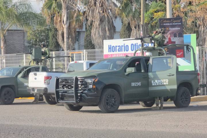 Incendio de negocios de ropa coincide con hallazgo de cuatro descuartizados en Texticuitzeo