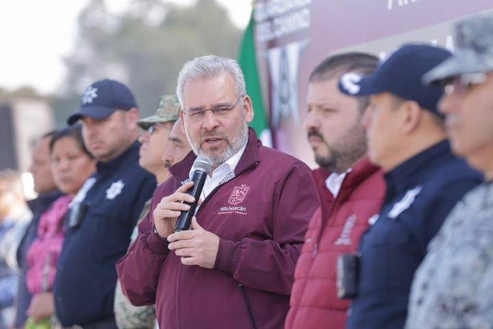 Pone en marcha Bedolla operativo "Guardianes del Camino" en la carretera Uruapan-Peribán
