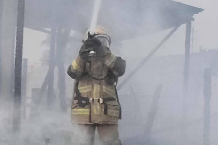 Arde casa de madera en Ciudad Jardín, Morelia