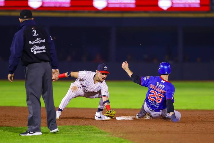 Charros gana en Mexicali