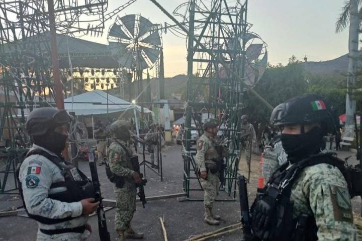 En Tanhuato, aseguran castillo de pirotecnia con características de apología del delito: SSP