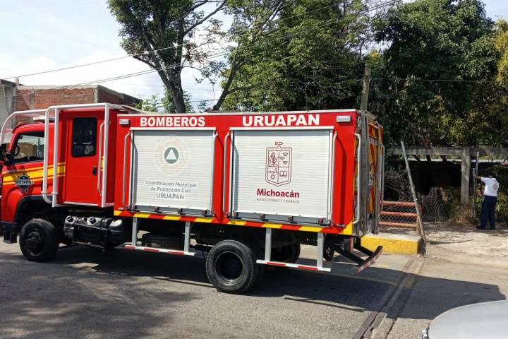 Localizan a lavacoches sin vida debajo de un puente