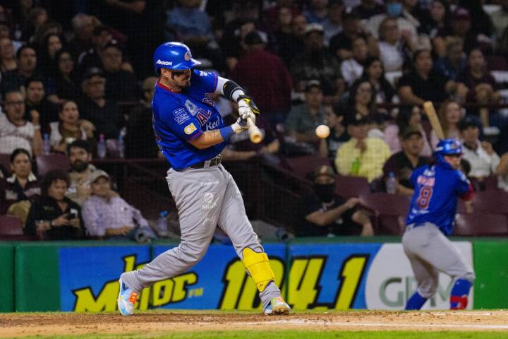 Charros pega  primero