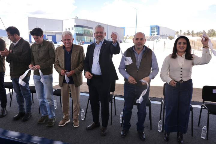 Bedolla y Grupo Citelis inauguran Eleva Park en Tarímbaro