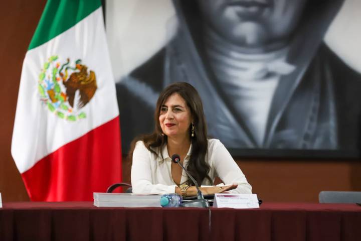 Gaby Molina comparte a docentes tutorial de Vida Saludable