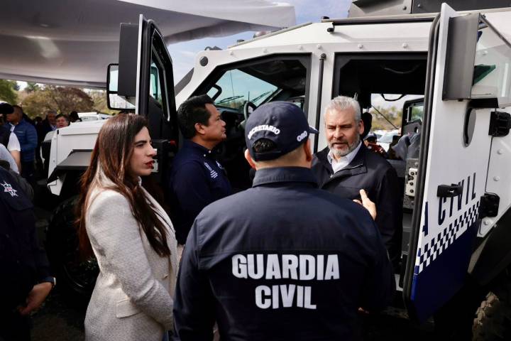 Bedolla transforma a la Guardia Civil en una policía profesional y equipada
