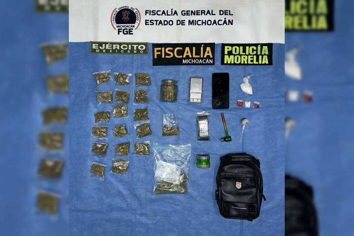 FGE ejecuta cateo en el fraccionamiento Campo Nubes y asegura más de 400 dosis de narcótico