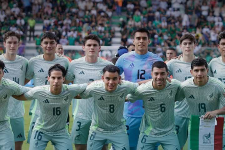 El Tri gana en Bolivia