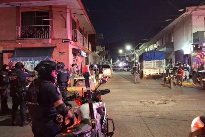 De al menos 5 balazos matan a un joven en la colonia Bellavista, en Uruapan