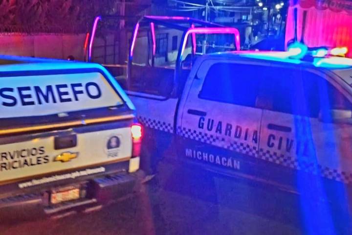 Localizan cadáver semienterrado en predio de Ziracuaretiro