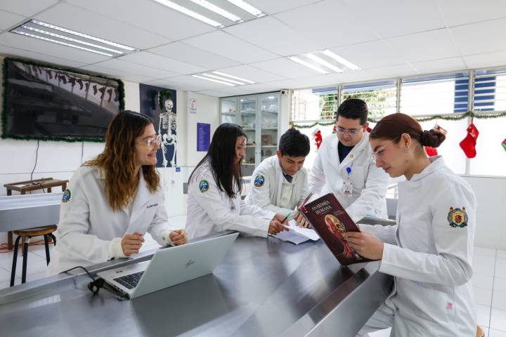 Sin contratiempos, nicolaitas retornan a las aulas tras periodo vacacional de invierno