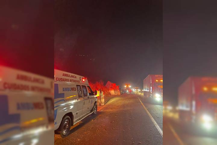 Volcadura en la Autopista Siglo XXI deja lesionados leves en Gabriel Zamora