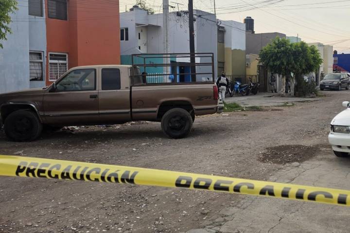 Con armas largas y cortas atacan vivienda del Infonavit Palo Alto, de Zamora