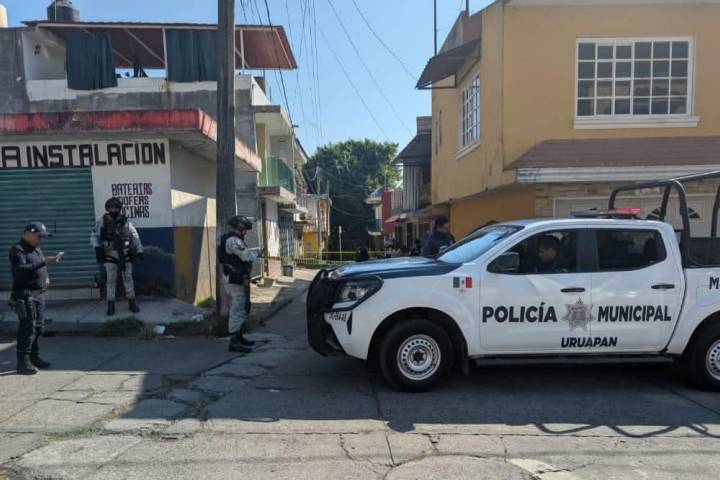 Hombre muere en hospital, tras ser baleado en la colonia Popular Campestre, de Uruapan
