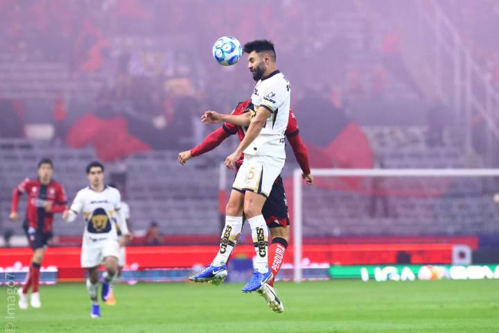 Pumas deja ir la victoria