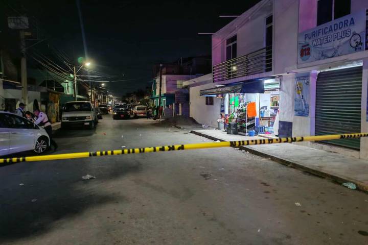 Balean a hombre dentro de tienda de abarrotes en la colonia moreliana Tierra y Libertad