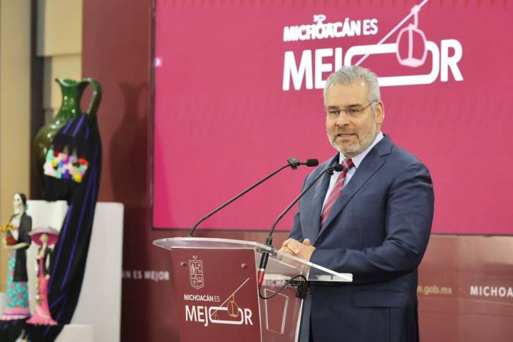 En 45 días concluirá el puente elevado "Paso La Hielera" de Uruapan: Bedolla